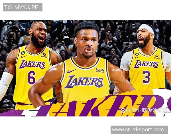 夸梅直言布朗尼一年无进步威少积极跑动更具价值