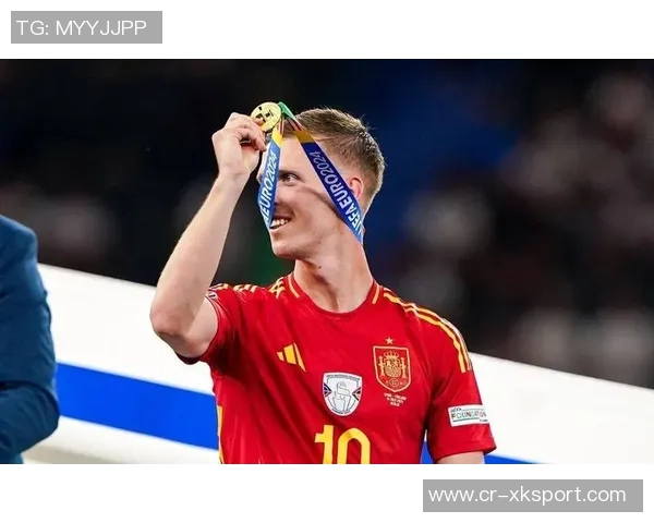 奥尔莫社媒致敬阿尔巴感谢你在球场内外的卓越表现与无私奉献