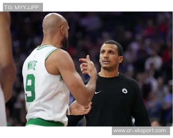 怀特谈马祖拉理念强调多元影响赢球不应以投篮表现自我定义