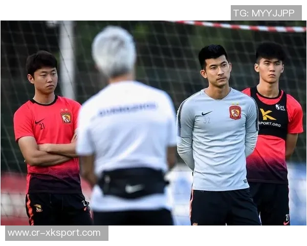 ESPN记者透露三镇关注28岁葡甲前锋克洛维斯报价300万雷亚尔 ESPN记者透露三镇关注28岁葡甲前锋克洛维斯报价300万雷亚尔